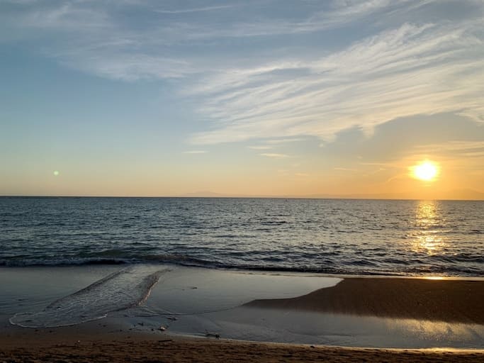 慌ただしい年末を穏やかに過ごすために効果的なストレス解消法と食べ物